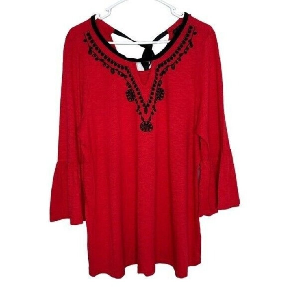 New Directions Curvy Size 12 Red Black Embroidered Top W/Bell Sleeve